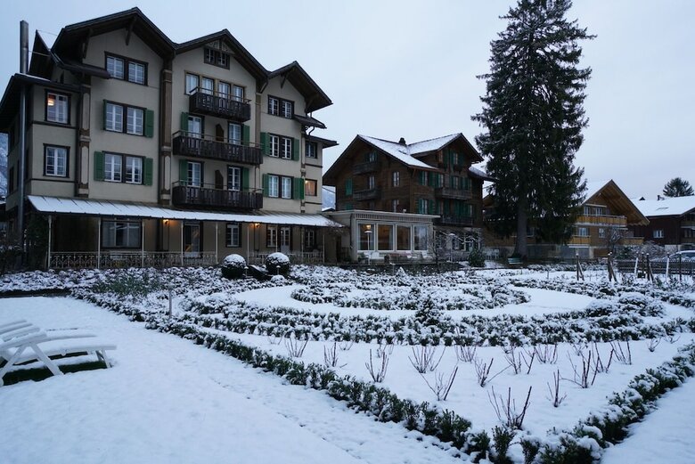 Alpenrose Hotel & Gardens