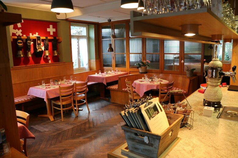 Alpenrose Hotel & Gardens