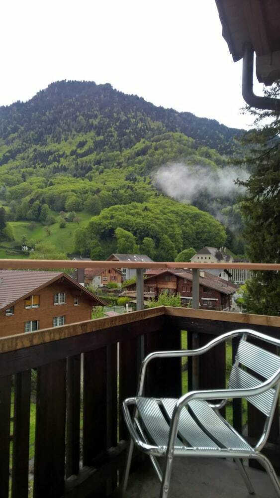 Alpenrose Hotel & Gardens
