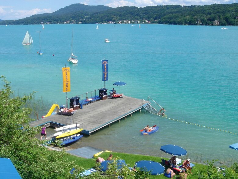 Hotel Barry Memle Lake Side Resort