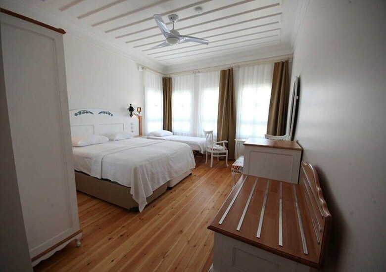 Hotel La Krasi Otel