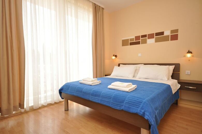 Hotel Villa Cezar