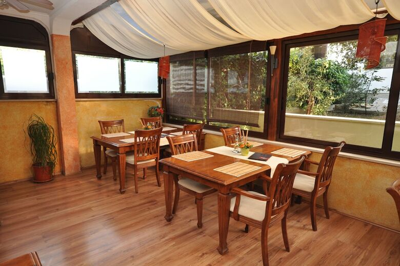 Hotel Villa Cezar