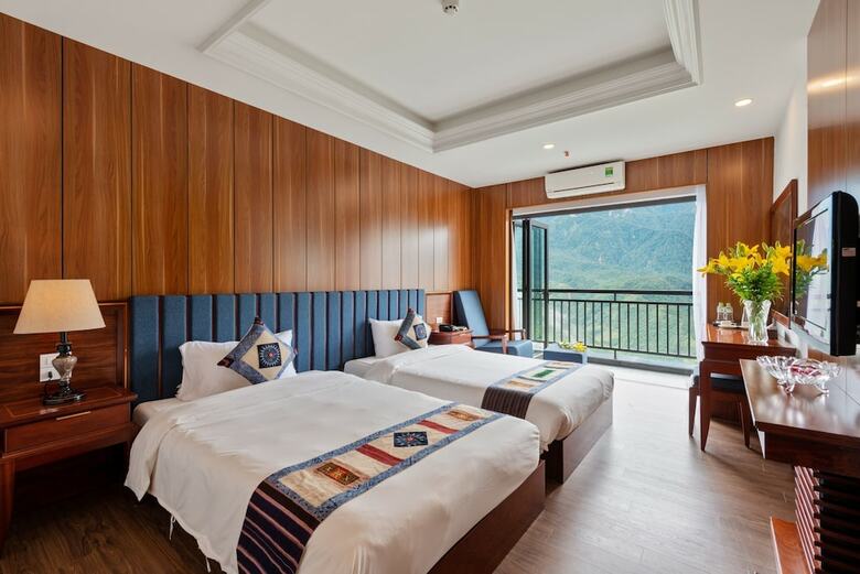 Bamboo Sapa Hotel