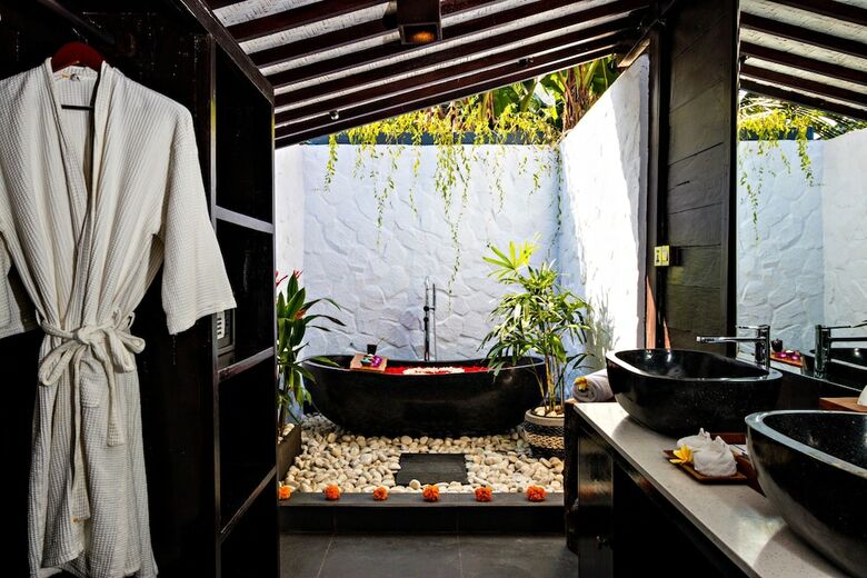 Hotel Canvas Escape Resort