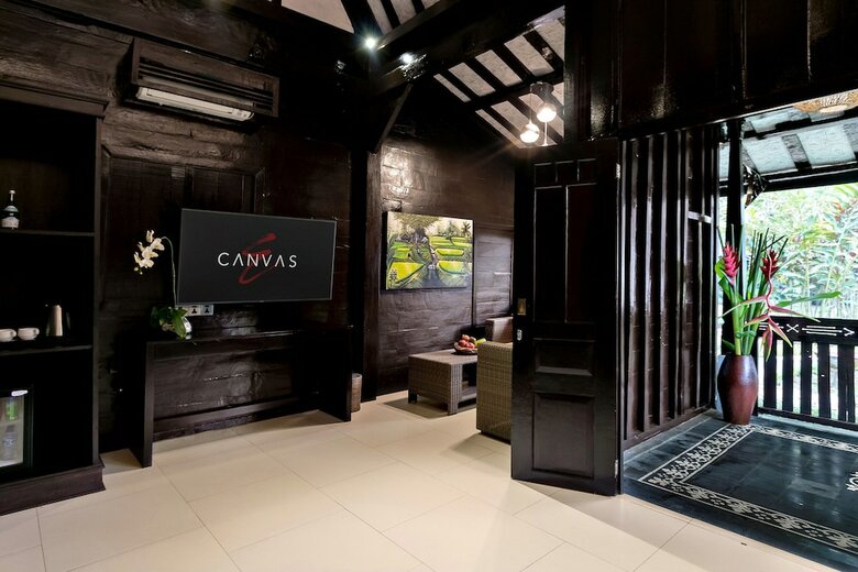 Hotel Canvas Escape Resort