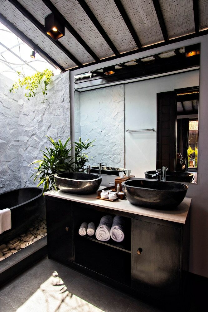 Hotel Canvas Escape Resort