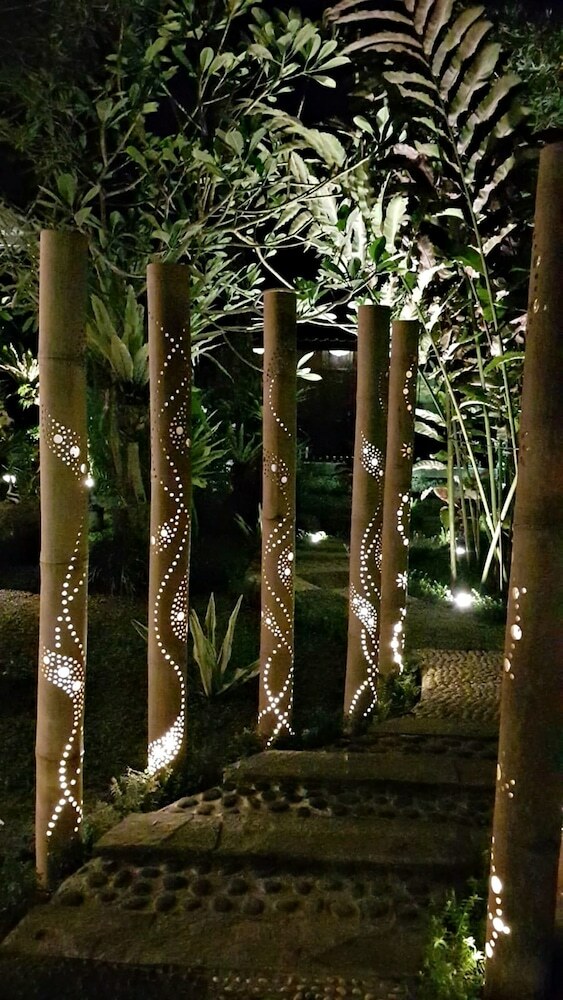 Hotel Canvas Escape Resort