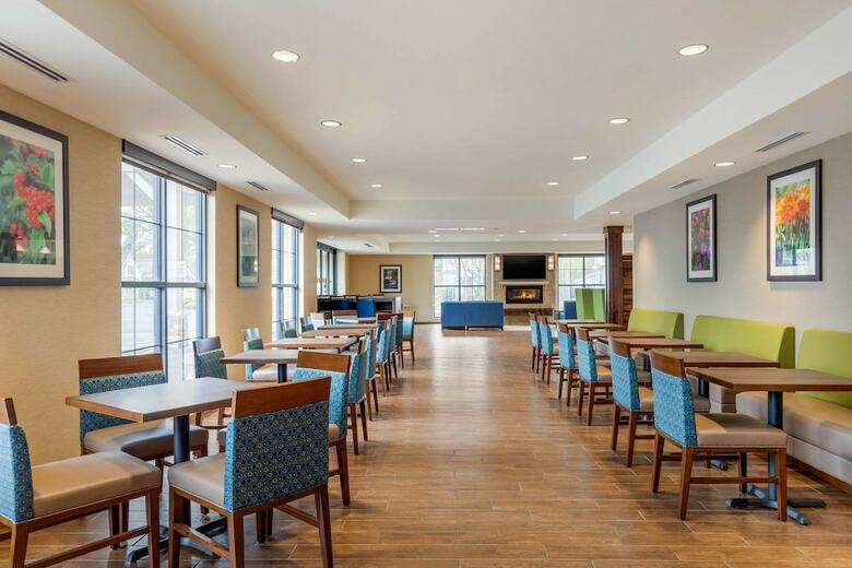 Posada Comfort Inn & Suites Schenectady - Scotia