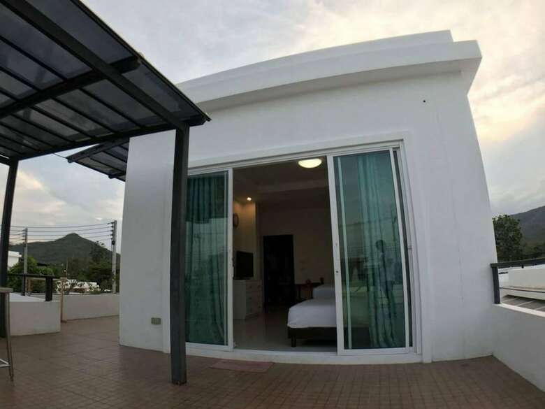 Sukanda Pool Villa Huahin