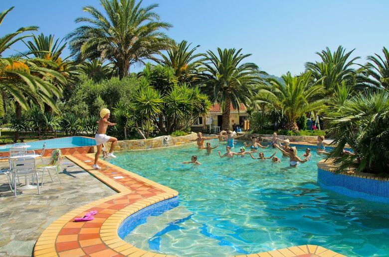 Mendi Hotel
