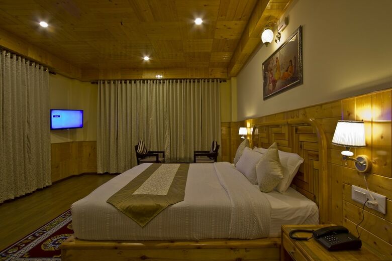 Hotel Foghills Cottages Manali