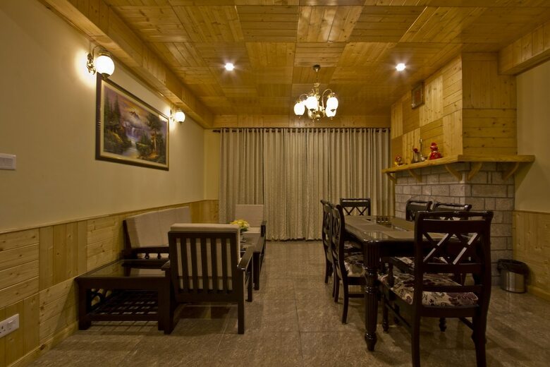 Hotel Foghills Cottages Manali