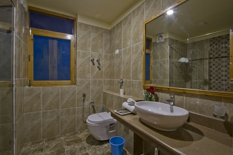 Hotel Foghills Cottages Manali