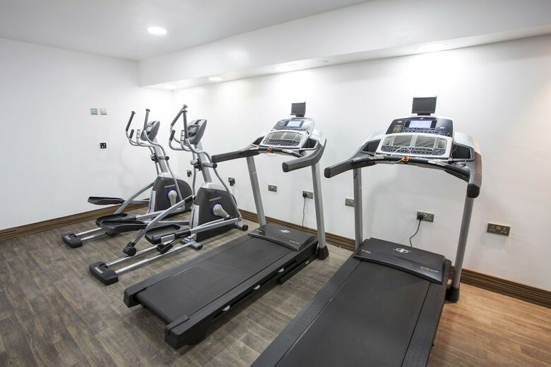 Apartamentos Stayocity Suites