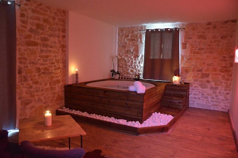 Hotel O2suites