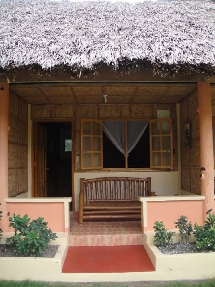 Hotel Amor Farm Beach Resort