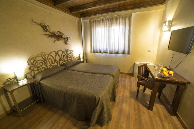 Albergue Hotel La Casa Del Peregrino