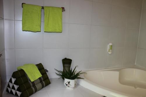 Hostal Bed & Breakfast Alte Klosterm�hle M�nstertal