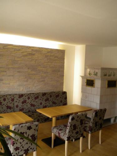 Hostal Hotel Garni Schacherer
