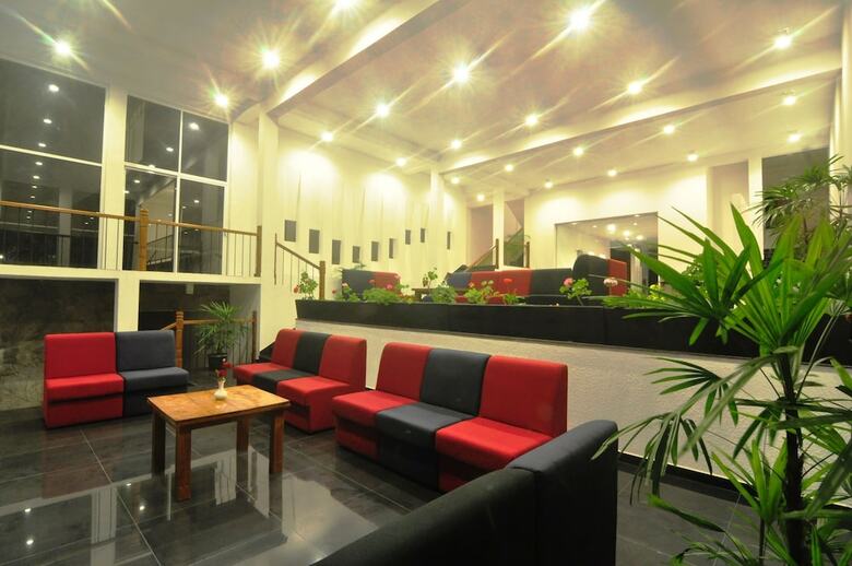 Hotel Heavens Edge