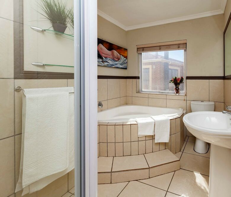 Hotel 7th Wonder Guesthouse