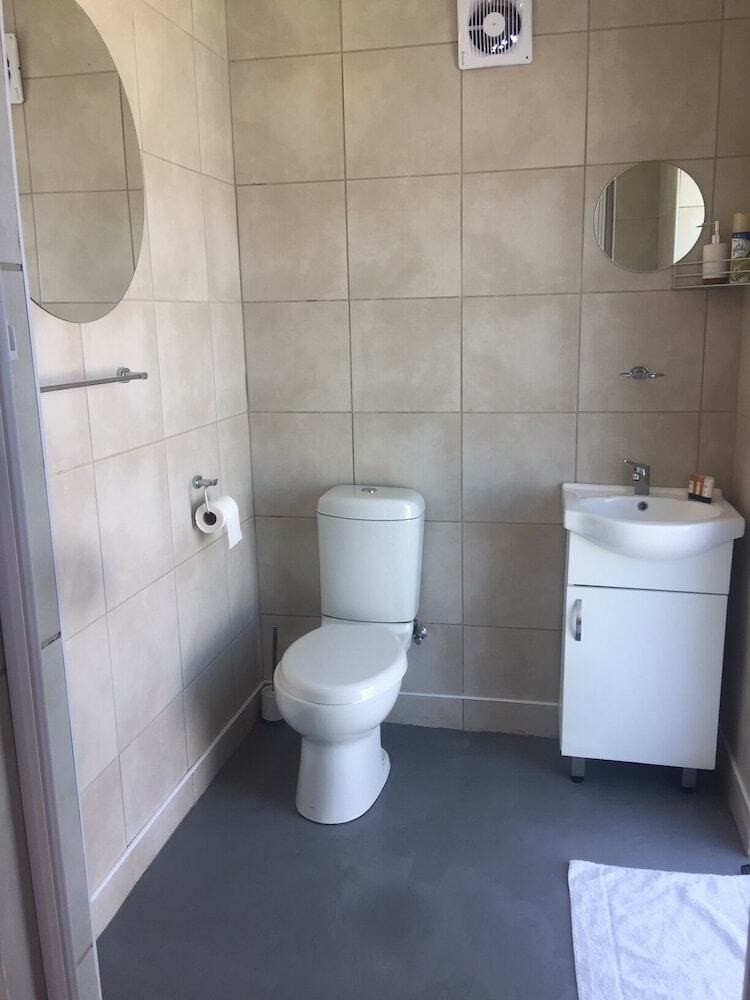 Hotel 7th Wonder Guesthouse
