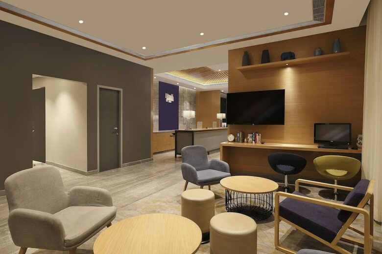 Hotel Holiday Inn Express Chennai Omr Thoraipakkam