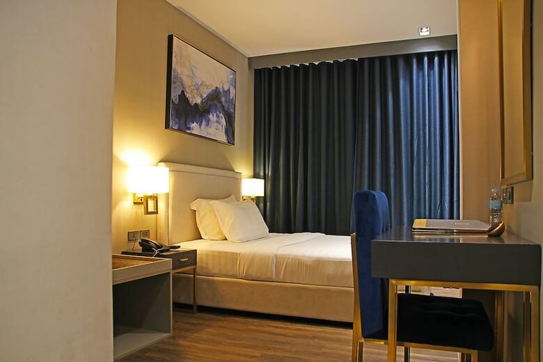 Hotel Pvl Suites