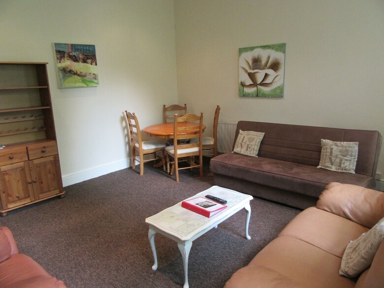Apartamentos No 6
