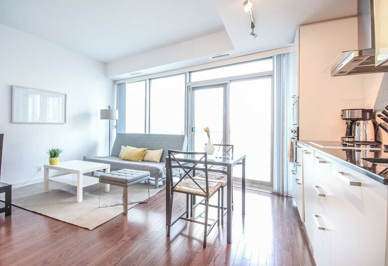 Sarkar Suites - Entertainment District