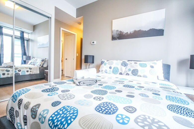 Sarkar Suites - Entertainment District