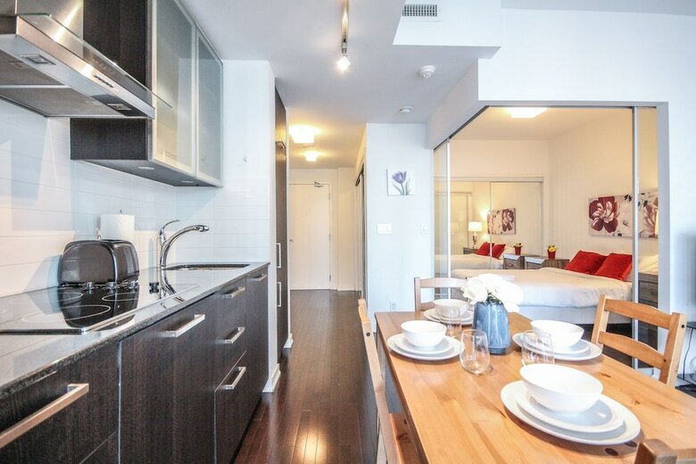 Sarkar Suites - Entertainment District