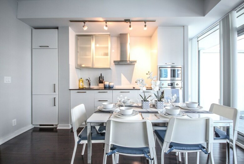 Sarkar Suites - Entertainment District