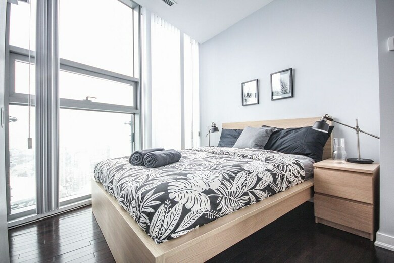 Sarkar Suites - Entertainment District
