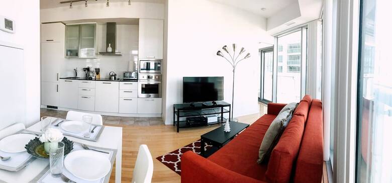Sarkar Suites - Entertainment District