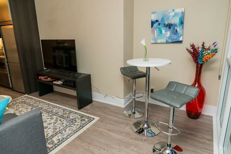 Sarkar Suites - Cn Tower Rogers Centre