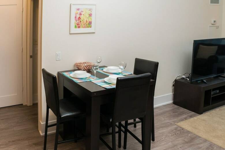 Sarkar Suites - Cn Tower Rogers Centre