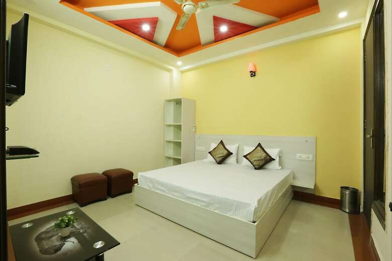 Hotel Lotus Home