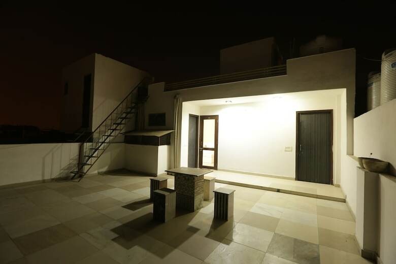 Hotel Lotus Home