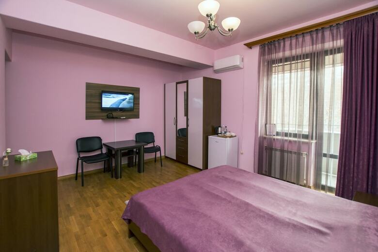 Republic Square Boutique Hotel