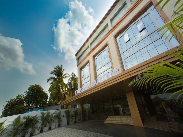 Crossway Parklane Airport Hotel Chennai