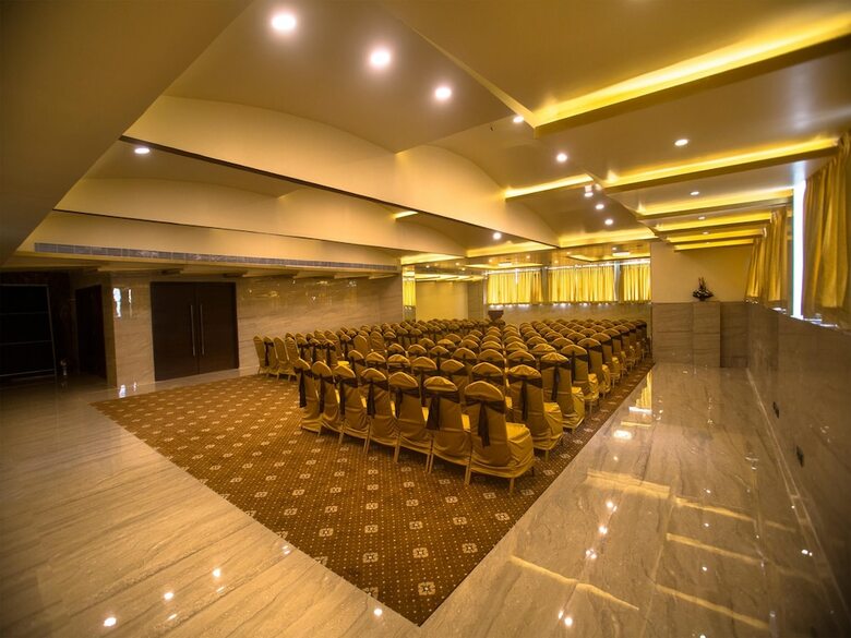 Crossway Parklane Airport Hotel Chennai