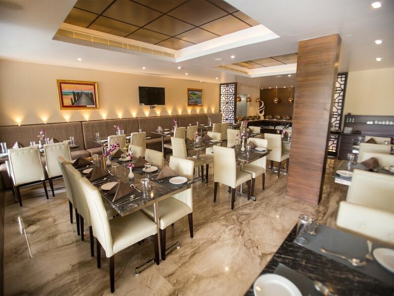 Crossway Parklane Airport Hotel Chennai