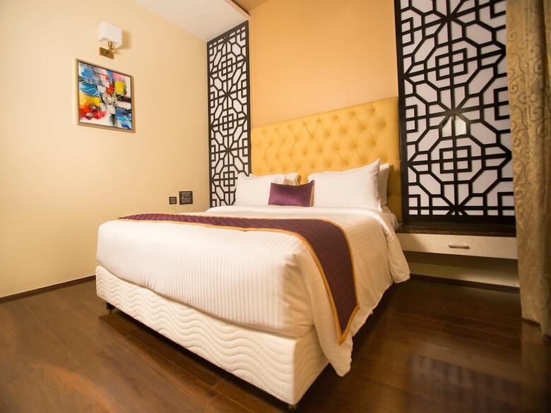Crossway Parklane Airport Hotel Chennai