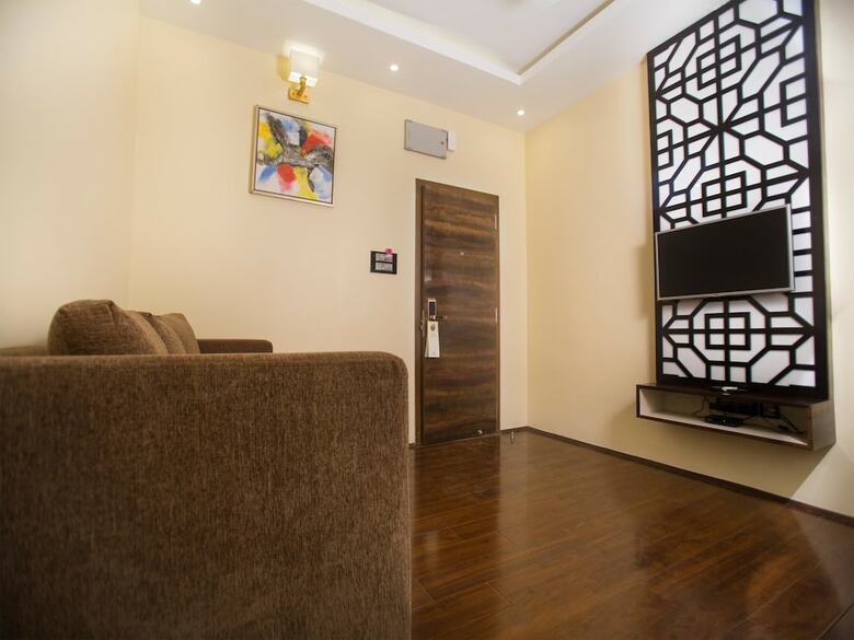 Crossway Parklane Airport Hotel Chennai