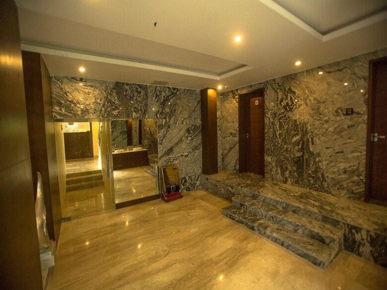 Crossway Parklane Airport Hotel Chennai