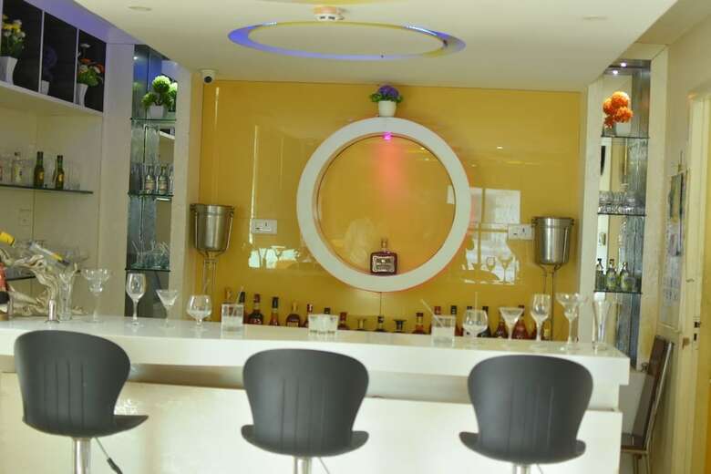 Hotel Rsr Residency