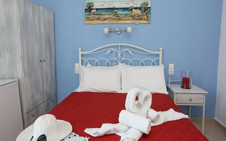 Kastro Hotel