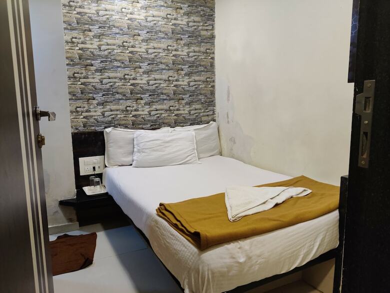 Hotel Golden Sagar